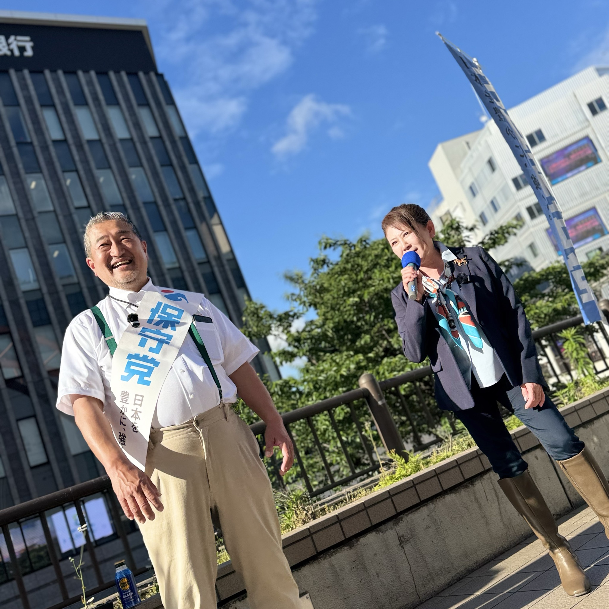 立川駅北口「先輩と一緒」辻立ち(岩永京子さん)
